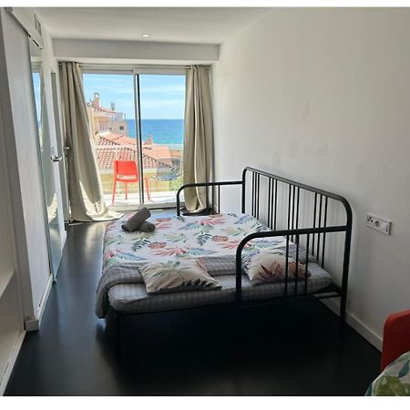 Hug Hotel2022 El Carrer del Canonge Экстерьер фото