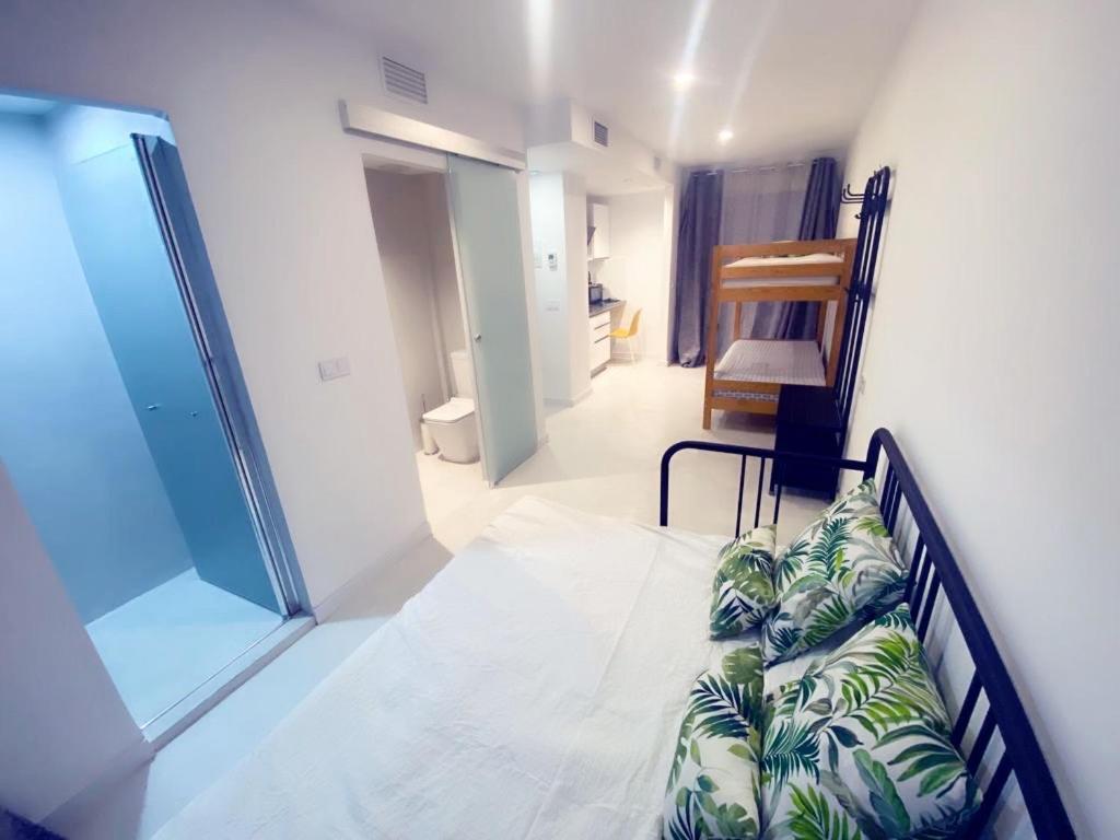 Hug Hotel2022 El Carrer del Canonge Экстерьер фото