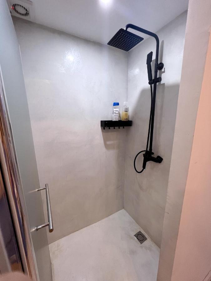 Hug Hotel2022 El Carrer del Canonge Экстерьер фото